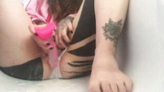 ellie dildo