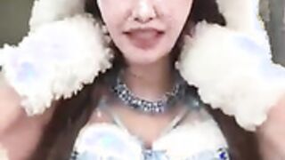 Bunny lady live 3