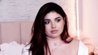 Rachelswaan nude boobies