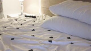 Dreamsweetgirl playing on bed