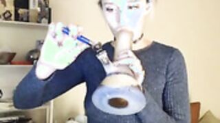 Ginger_Banks 01 2015 420 smoking