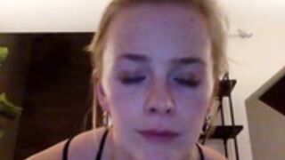 blonde cam girl sucks roommate 29.01.21