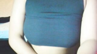 Yara-143 pussy play