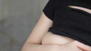 billie tits