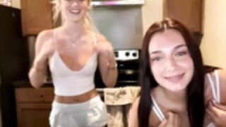 stella_rose20 - 20260430 - boob flash