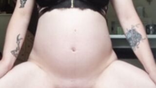 Jennifear93 Pregnant Dildo Fuck