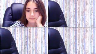 Octopusss_y reakin her toy wit her wet puzzi in free cam recording 2017-06-29_072916