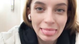 angelari public footjob