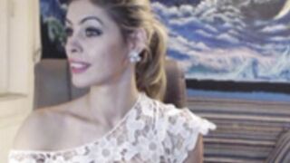 Blonde4pasion public throw back