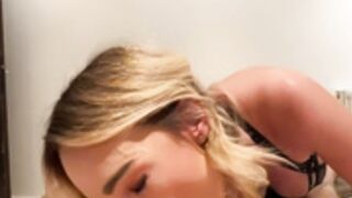 Virginie Caprice 4