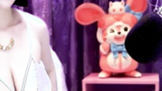 Kumamon- c2c naked dildofuck and squirt show HD Sample❤