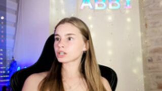 roxxxie_reid 6-16-26