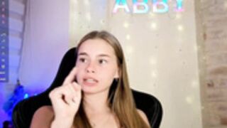 roxxxie_reid 6-16-26