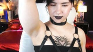 Juicy armpits