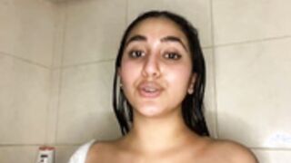 Aurora-benett RebeccaRoberths Blowjob after shower