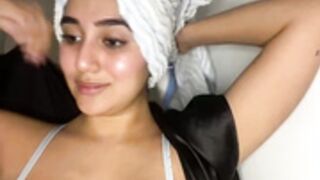 Aurora-benett RebeccaRoberths Blowjob after shower