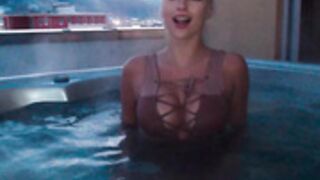 kissofacobra jacuzzi