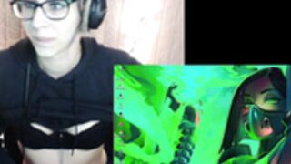 AmandaXxx1107 bra and belly