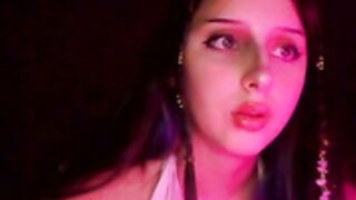 meloncitafeliz mostrando las tetas