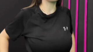 SEXYDIXY modell Hallno591 in GYM bigtits