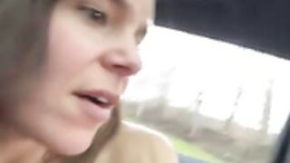 JuicyFruits93 fuck pussy in car