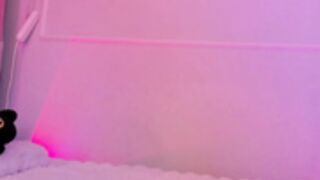 ariya_star Ariya CB doggy NAKED fingering pussy