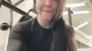 barbiehumpxxx stranger show in gym toilet