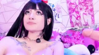 alicebenett__2026-06-14_21-18-09_180
