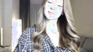 CuteBlonde spectacular model on MFC