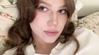 Elastigirll trailer masturbation