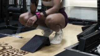 sexy natty bodybuilder