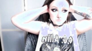 Chubby emo hairy show tits