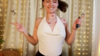 Hettiesalsa Underboob and sideboob