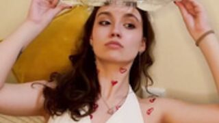 Hettiesalsa Underboob and sideboob