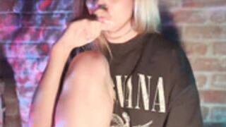 AllieSynn 16