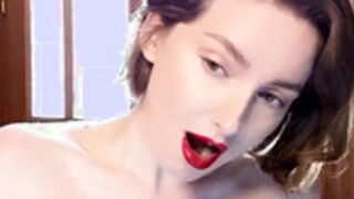 Red_Lips_Girl Miss_v22 25