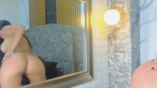Lyraenblue fullnude mirrorshow 21.06.2026