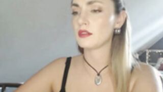 scarlettbody shy streamer on MFC