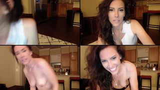 RavinTavin camming is a habit in free cam recording 2017-07-01_095409