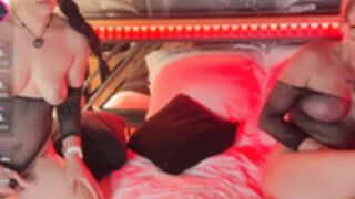 zoeypink VictoriAthenaa duo pussy big squirt pee pipi p