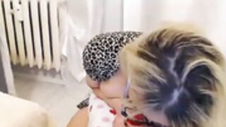 xxx gives hot blowjob