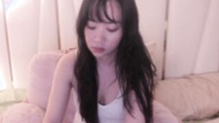 clara_chan 2026-06-17_07-22-25