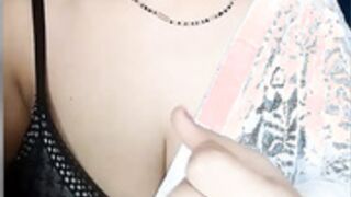 aunty show face and boobs in pvt 2