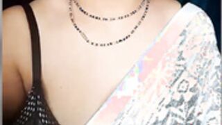 aunty show face and boobs in pvt 2