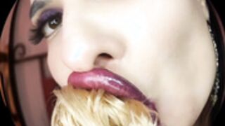 Super huge lips teasing and kissing