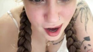 lucy-joy 20260623 Public toilet risky anal plug