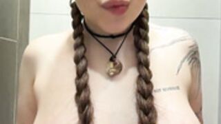 lucy-joy 20260623 Public toilet risky 3 finger in pussy