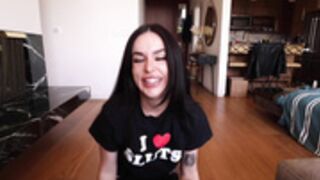 Effycutiexx Gets Big Dick Treatment By Girthmasterr