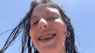 BellaGiaxxv big squirt pee pipi piss peeing 2026-06-22