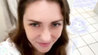 MariiD big squirt pee pipi piss peeing 2026-06-19
